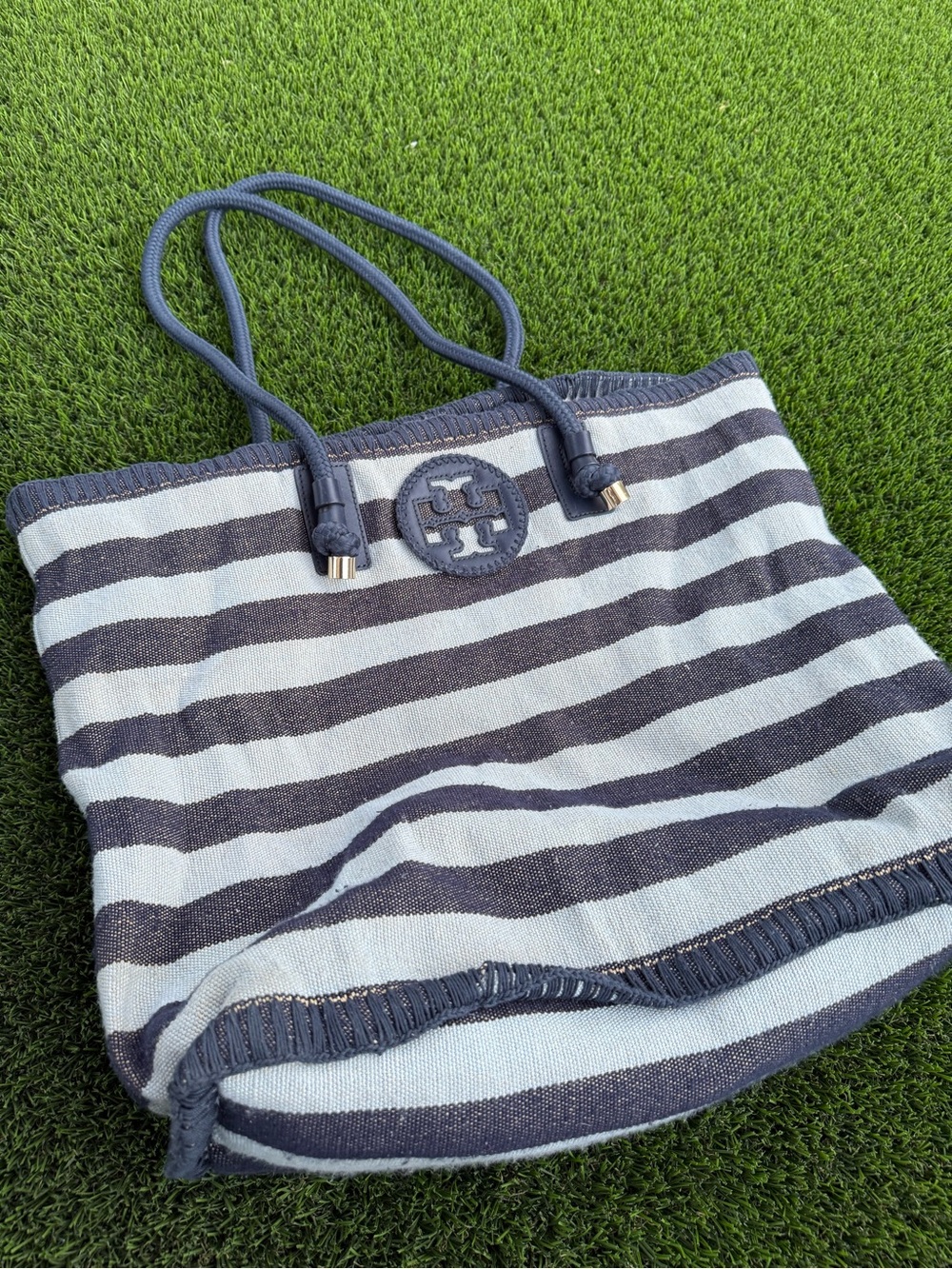 Tory Burch Vintage Navy & Light Blue Striped Canvas Tote with Logo Patch - Beach - Picture 9 of 13